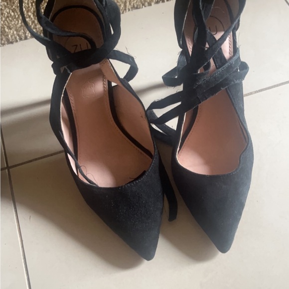Zu Womens Wrap heals size 8- Colour black - Picture 3 of 5